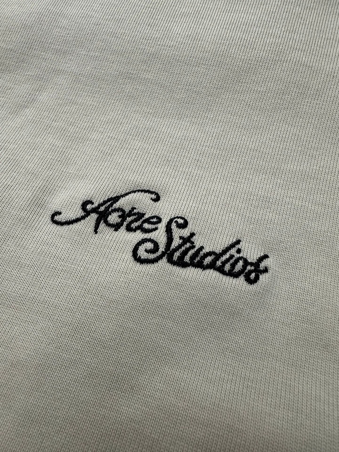 ￼ 145 Acne studio 3D three-dimensional letter embroidery round neck short-sleeved T-shirt Fabric: Made of high-definition ultra-heavy cotton double yarn compact Xinjiang cotton Gram weight gram Paired with 2*2 Salona rib g Clean cloth surface Clear cloth texture Firm and stiff High color fastness No change No Color Change Customized hardware Thread Accessories Alignment Men and women Same Style Color: Black White Blue card color Black Black Size: XS S M L XL